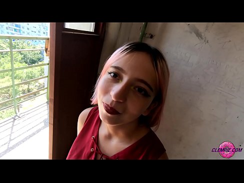 ❤️ Ikasle sentsuak arrotz bat zurrupatzen du kanpoaldean - Cum On His Face ❤️ Errusiar porno pornoan eu.tusar.top ❌️